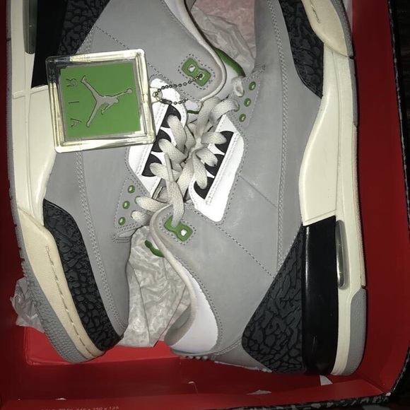 Jordan 3 - Picture 4 of 6